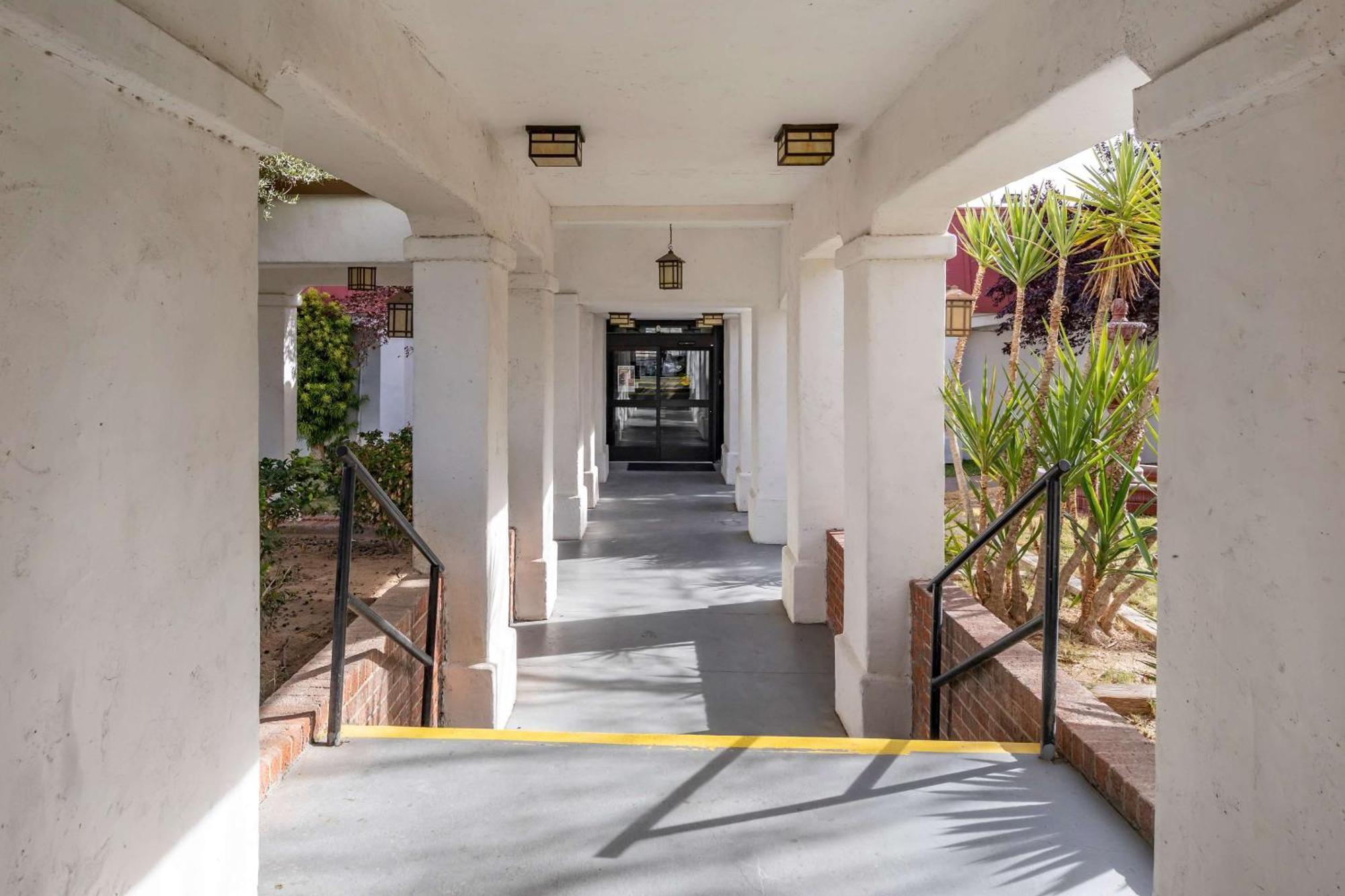 Quality Inn On Historic Route 66 Barstow Zewnętrze zdjęcie